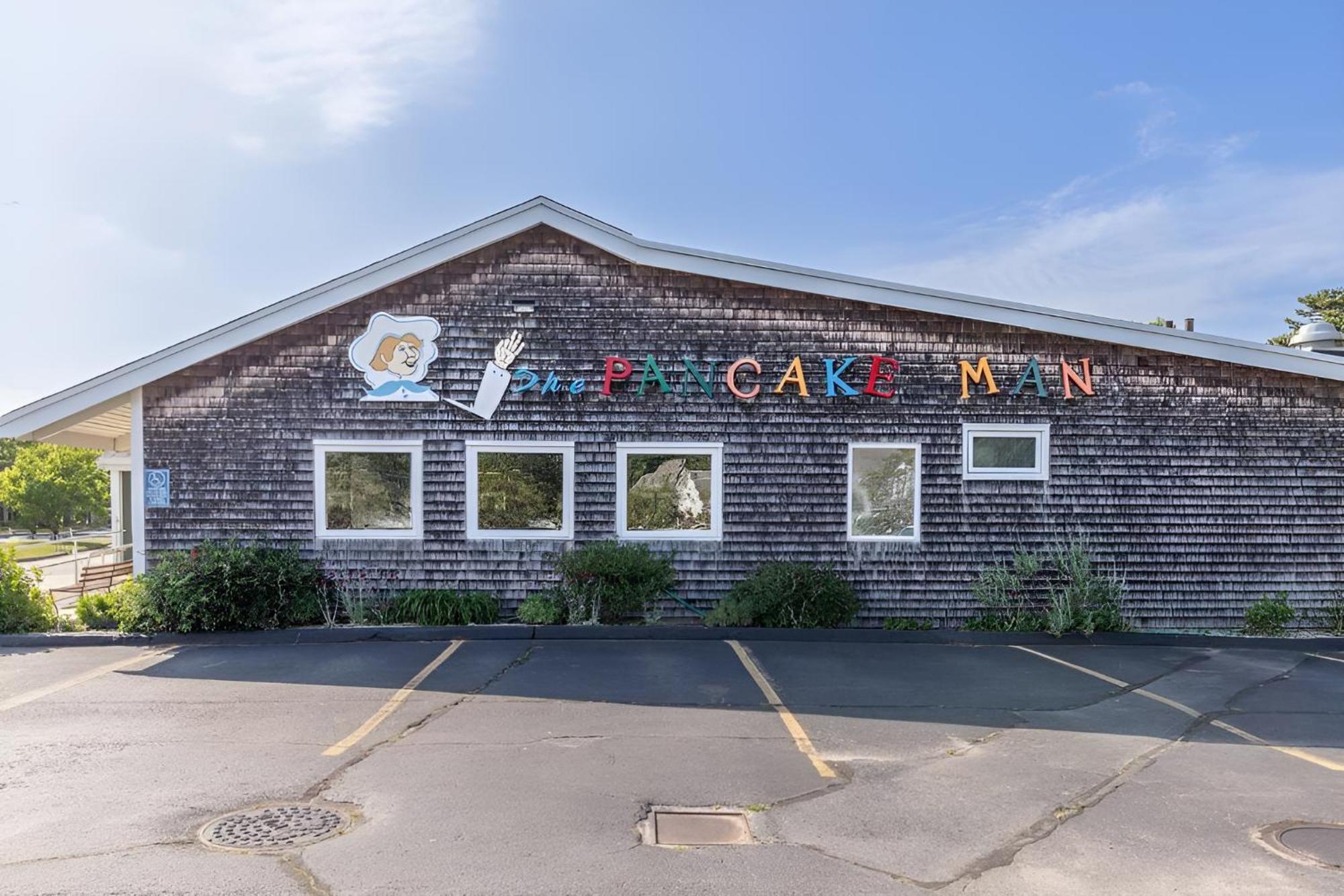 Renovated & Sophisticated Home Near Beach & Shops! Barnstable Exterior photo