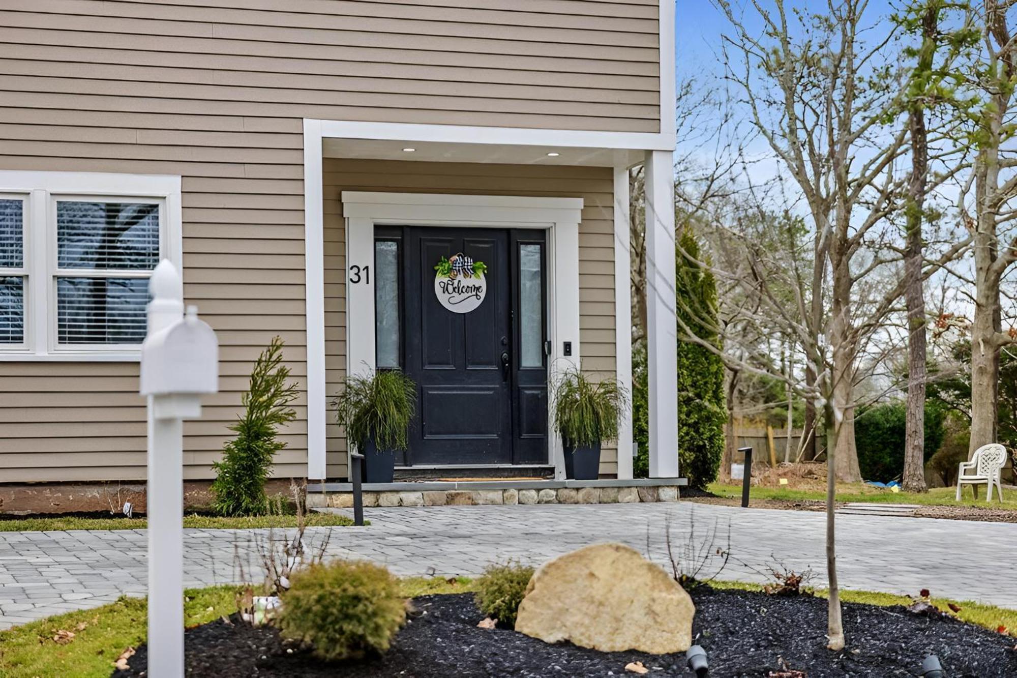 Renovated & Sophisticated Home Near Beach & Shops! Barnstable Exterior photo